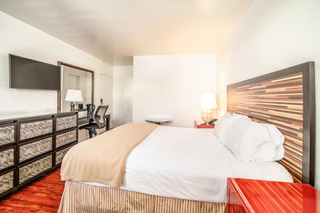 Hollywood Downtowner Inn Лос Анджелис Екстериор снимка