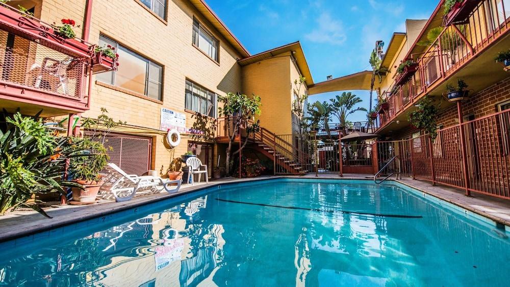 Hollywood Downtowner Inn Лос Анджелис Екстериор снимка