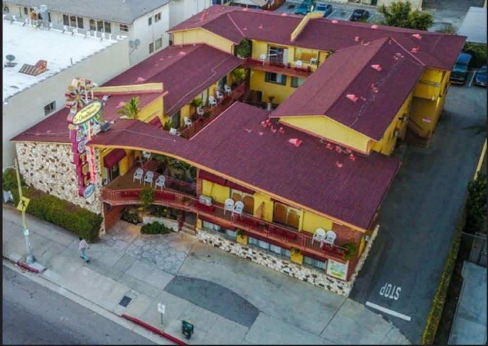 Hollywood Downtowner Inn Лос Анджелис Екстериор снимка