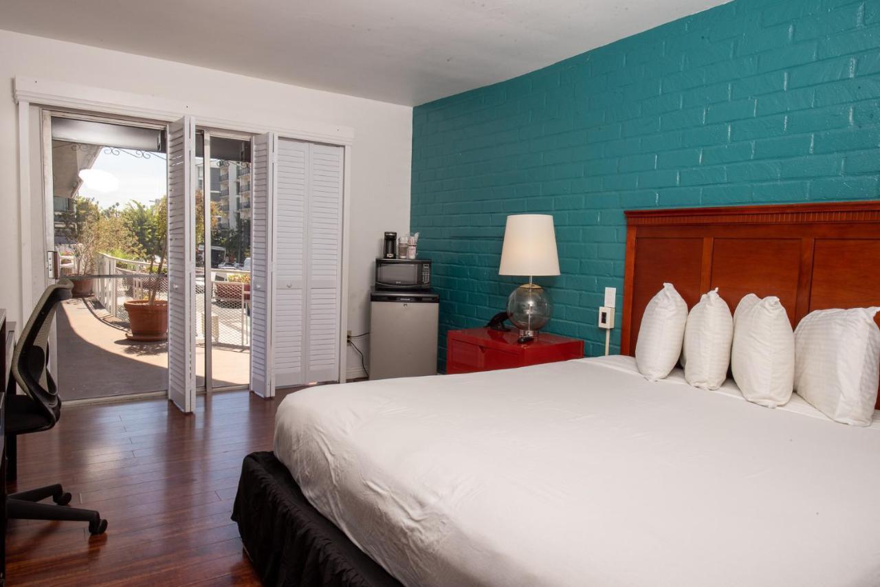 Hollywood Downtowner Inn Лос Анджелис Екстериор снимка